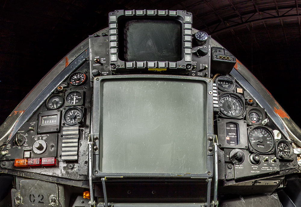 SR-71 Blackbird rear cockpit picture